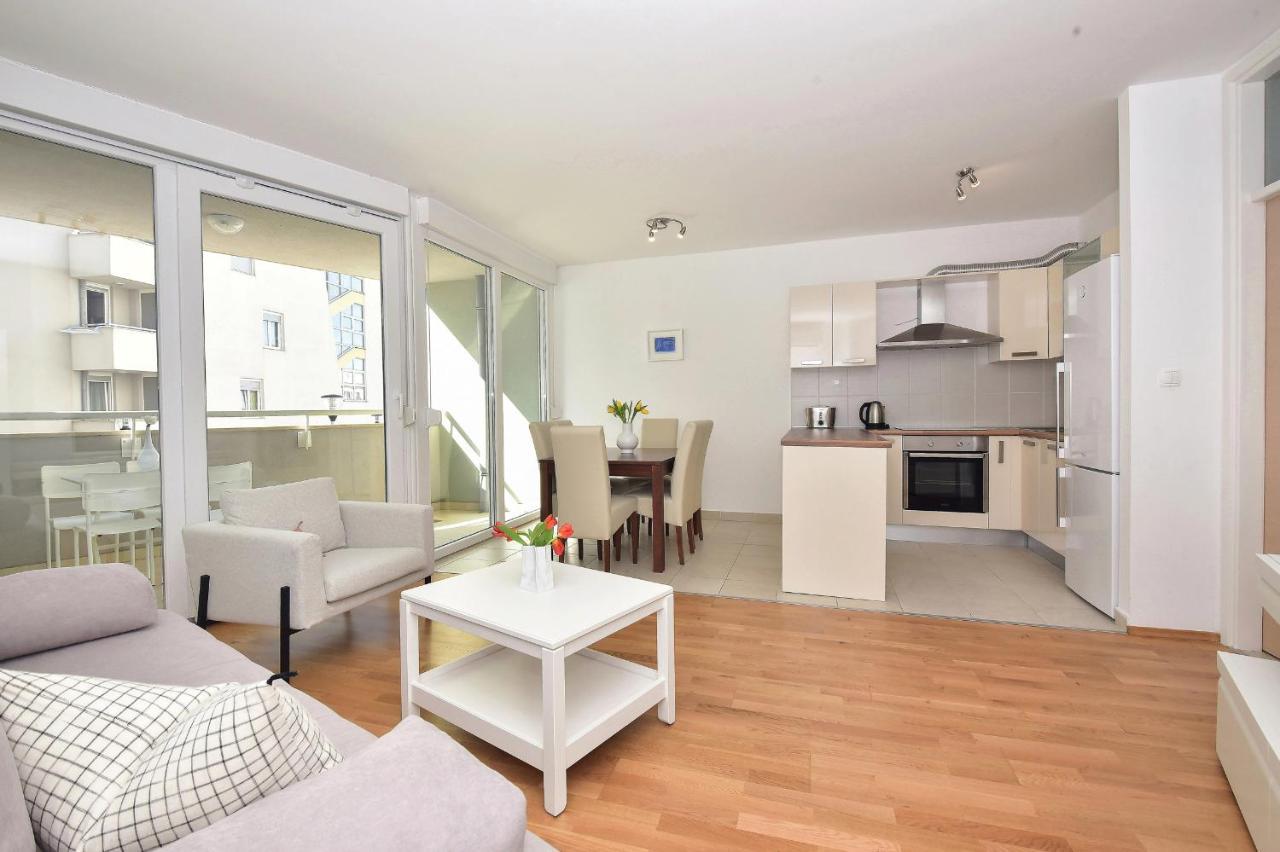 Sunshine Apartment Makarska Zewnętrze zdjęcie